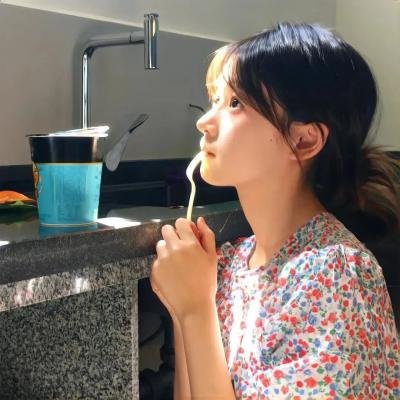 初吻甜滋滋